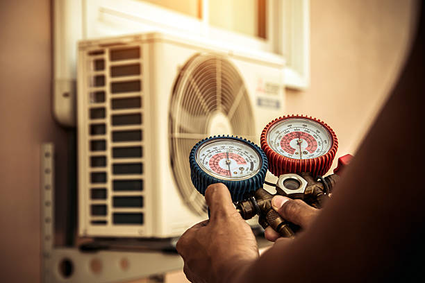 Professional Ac Installation technician working in Spruce Pine, NC